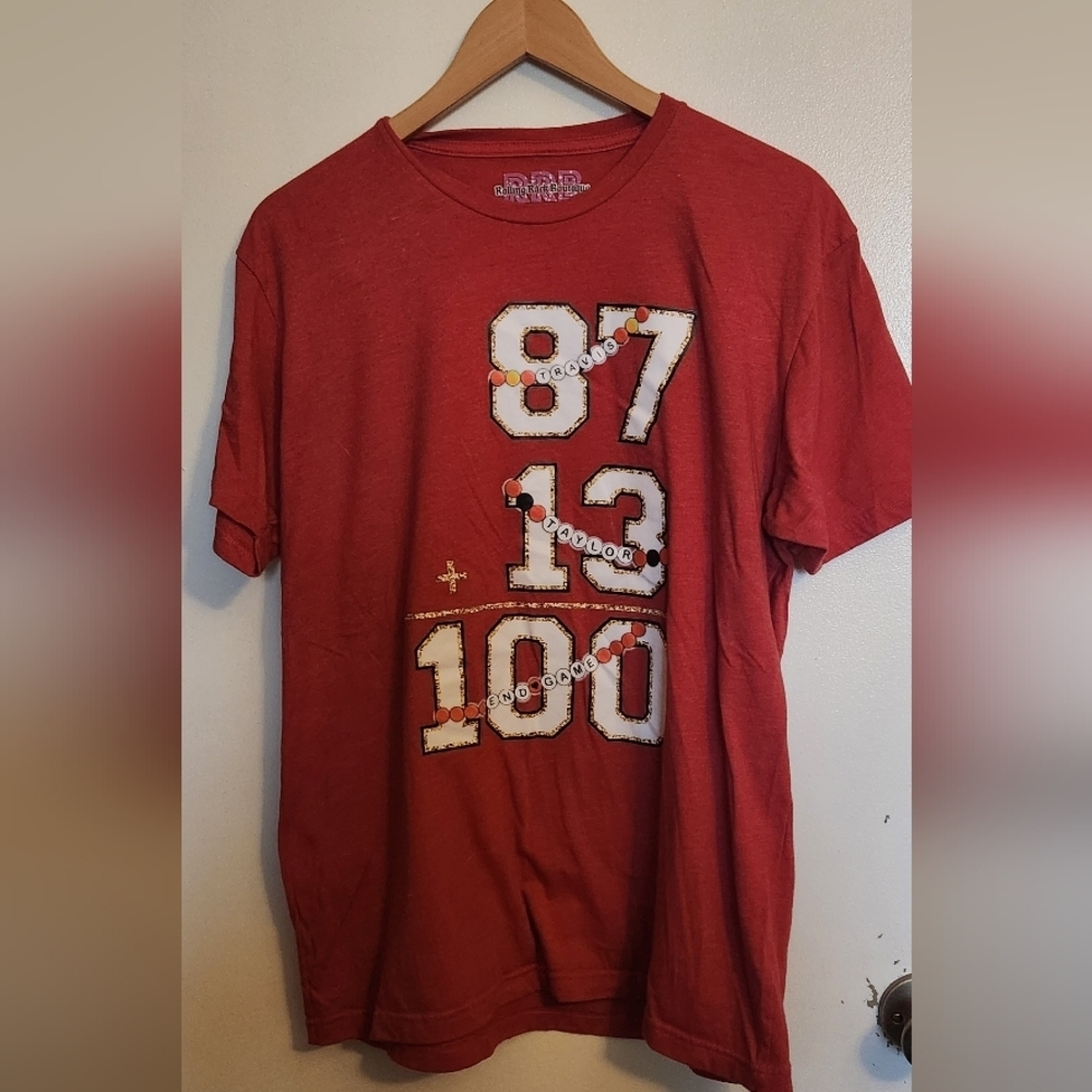 Red Short Sleeve Tee Taylor Swift Travis Kelce - Picture 3 of 5